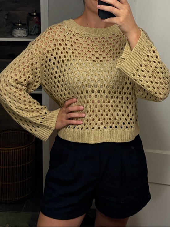 H&M Sweaters - H&M Light Tan Open Weave Crewneck Sweater